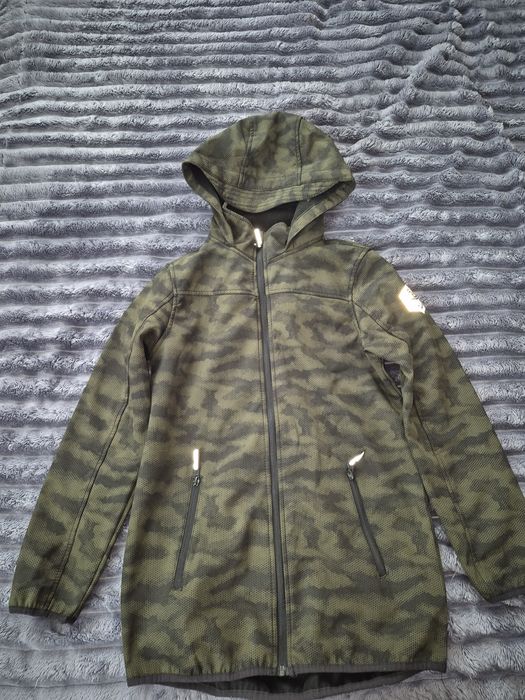 Продам класснючую голландскую  термоветровку