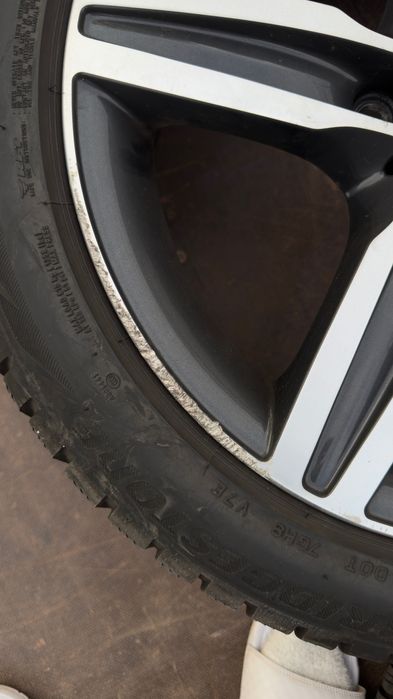 BMW Jantes Originais 17” + Pneus Inverno Bridgestone 225/45 R17