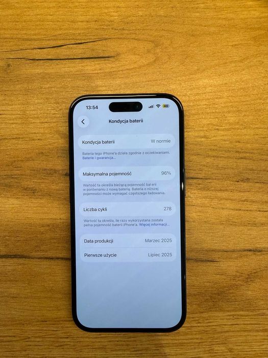 Smartfon I PHONE 16, bat 96%, 128GB, black, 276 cykli