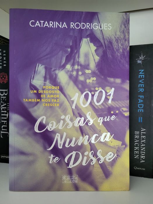 Livro 1001 Coisas que nunca te disse de Catarina Rodrigues