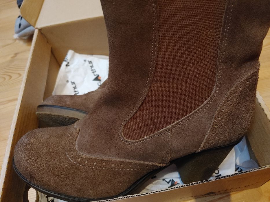 Botki zamszowe MacArthur 36