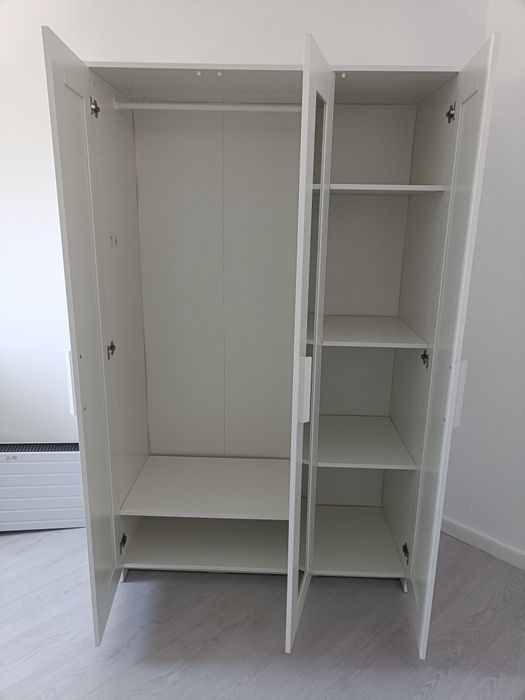 Roupeiro IKEA com pouco uso
