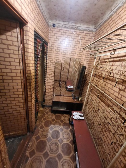 Продам двухкомнатную квартиру. Y.A.