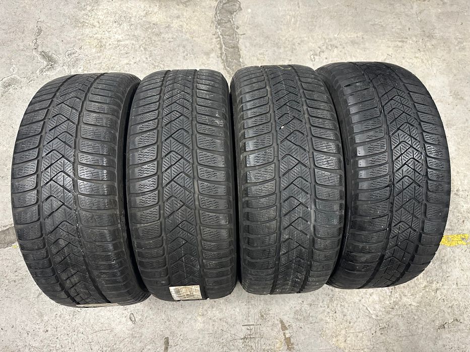 Opony Pirelli Sottozero 3 -  245/45/18 RSC