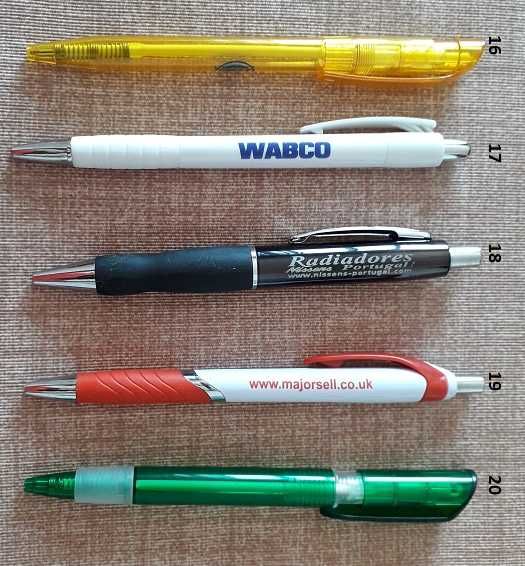 Canetas variadas