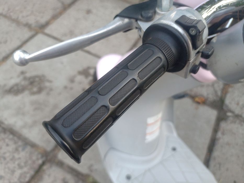 Скутер Suzuki let's 4