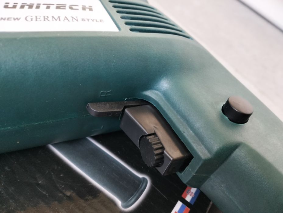 Wiertarka udarowa 900W