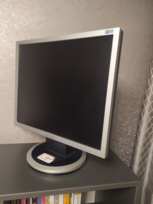 Продам монитор Samsung 19
