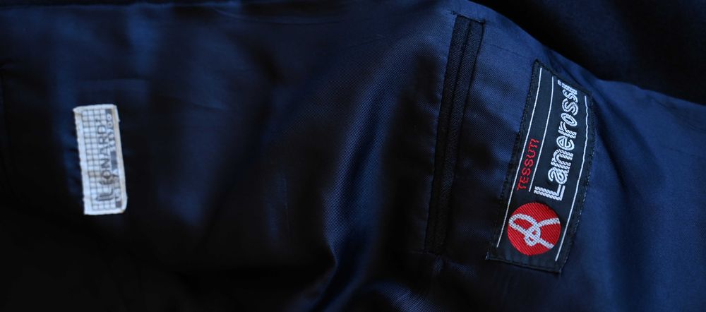 Blaizer de homem azul escuro