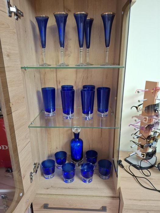 Zestaw karafka kieliszki szklanki