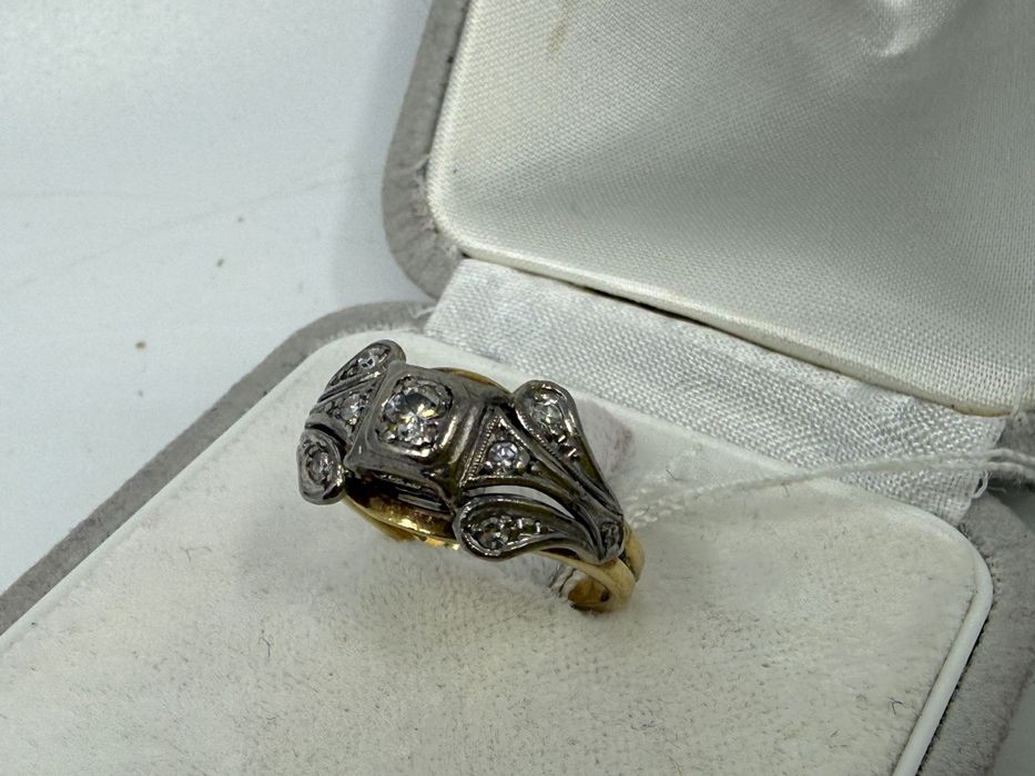 Antyk pierścionek z diamentami złoto próba 585 Certyfikat