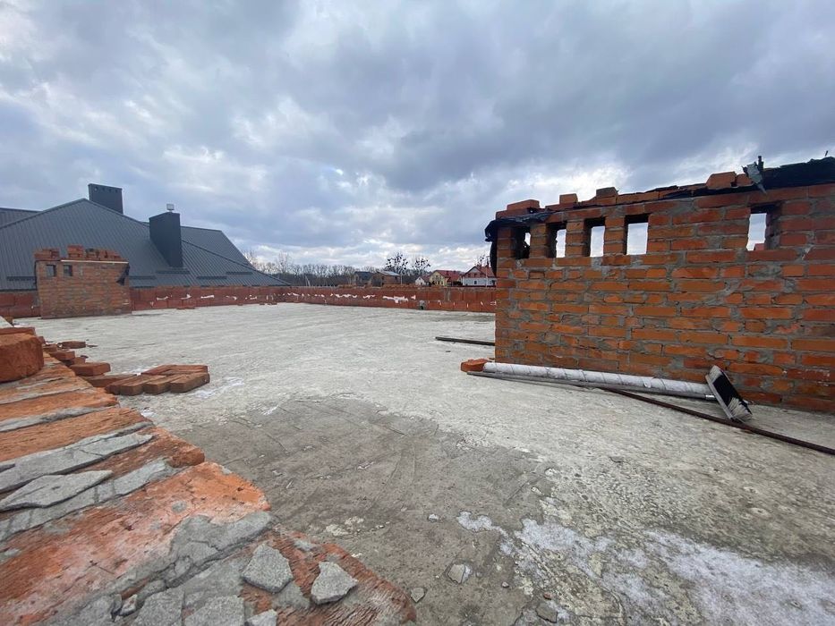 Продаж незавершеного будинку у с Сороки Львівські