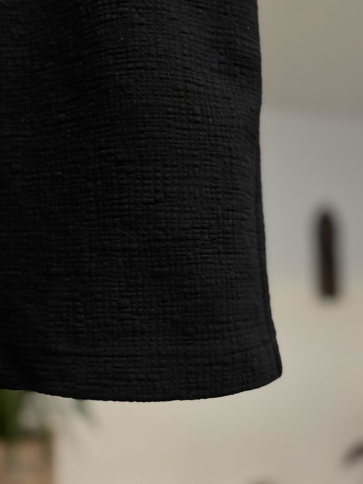 Klasyczna prosta wizytowa mała czarna | Elegancka sukienka Reserved S