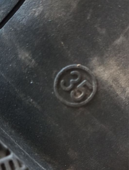 Продам черевички.