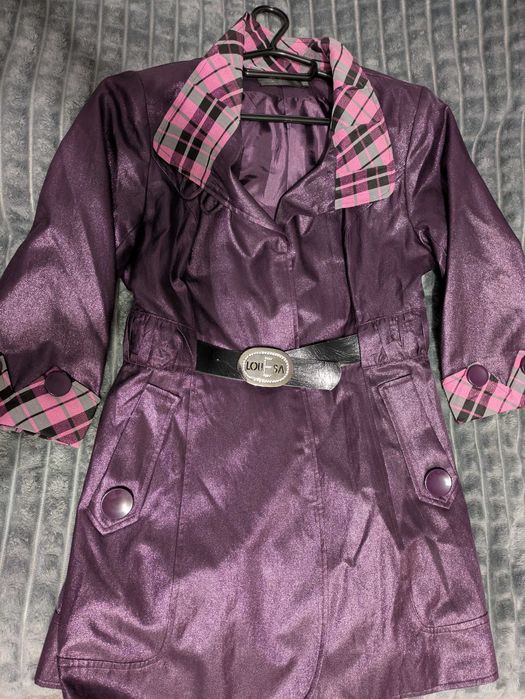 Продам тренч в новому стані.