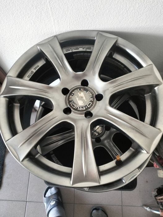 Sprzedam felgi aluminiowe