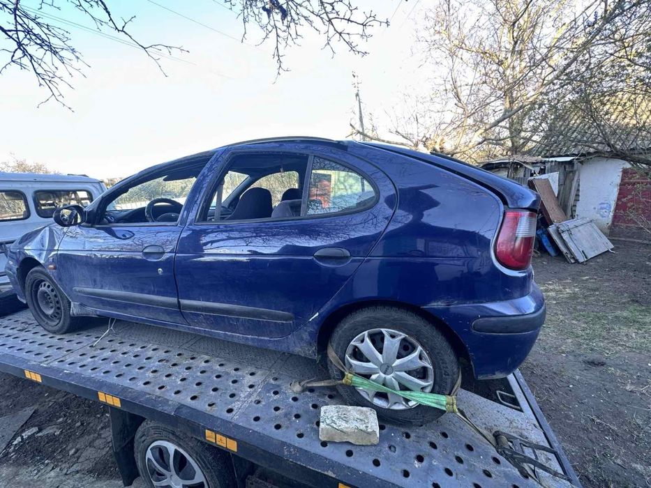 RENAULT Megane 1 розборка
