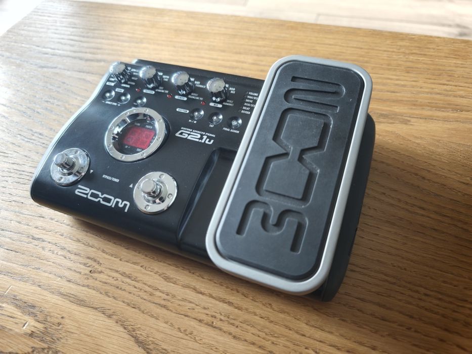 ZOOM G 2.1u multiefekt gitarowy