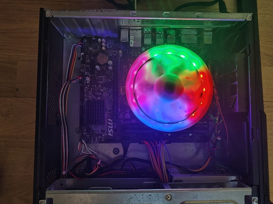 Компьютер Ryzen pro 3200g 16  ssd