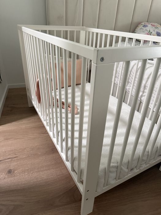 Berco branco com colchao