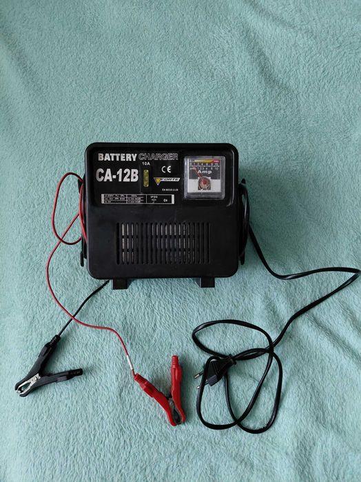 Зарядний пристрій 12v