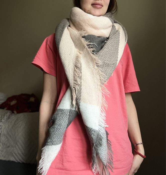 Długi, ciepły szalik