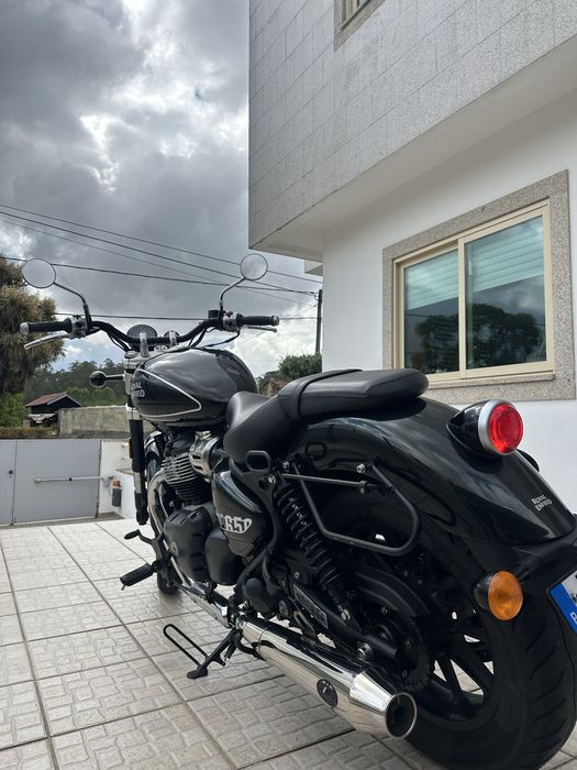Royal Enfield Super Meteor 650