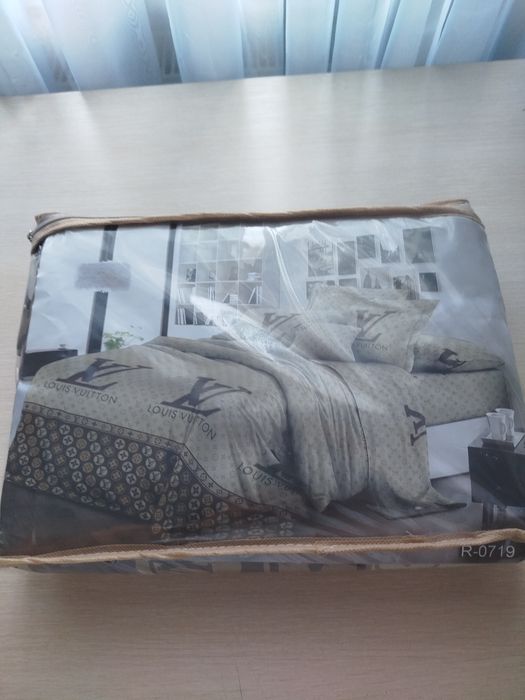 продам комплект постільної білизни