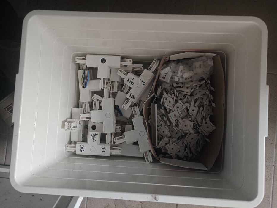 szynoprzewód 3 fazowy 2,5m , złączki i uchwyty