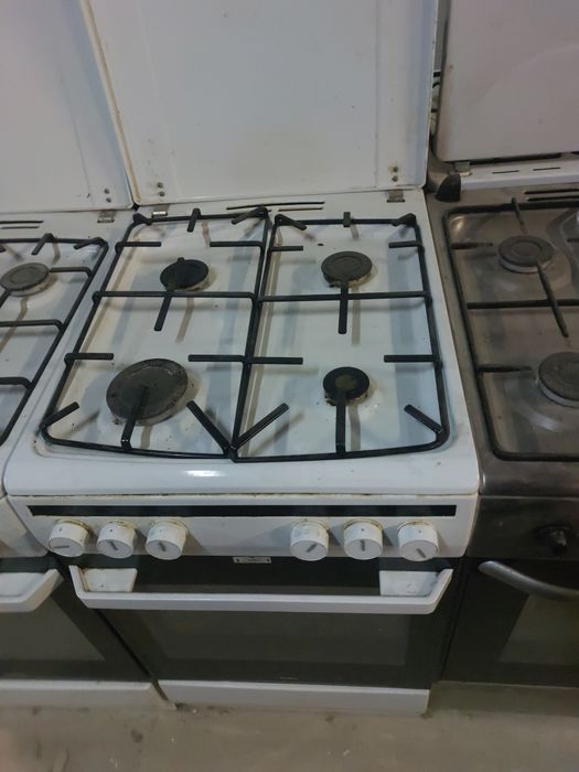 Kuchenka gazowa firmy Elektrolux szer.50, piekarnik elektryczny