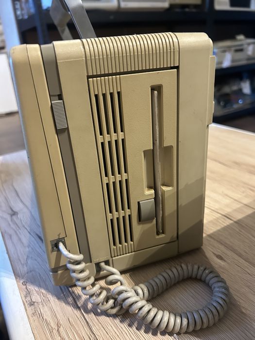 komputer kolekcjonerski Sharp PC 7100