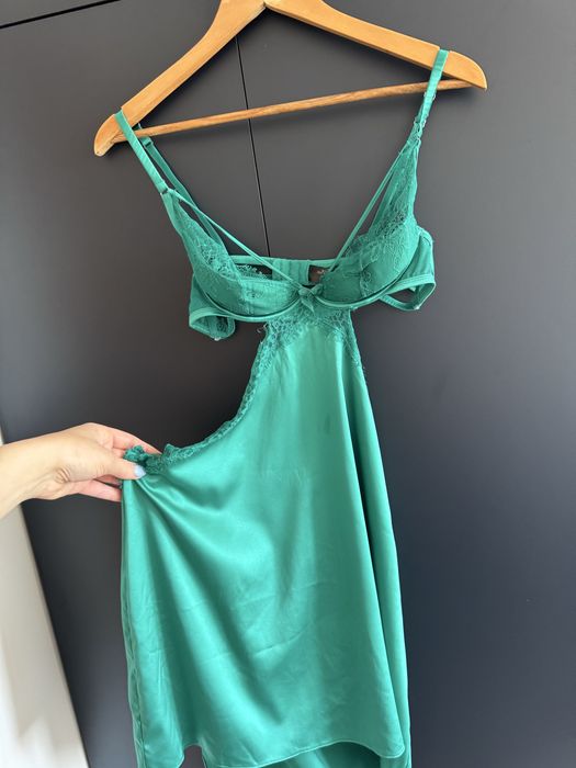 Halka koszulka nocna Ann Summers 40 L satynowa