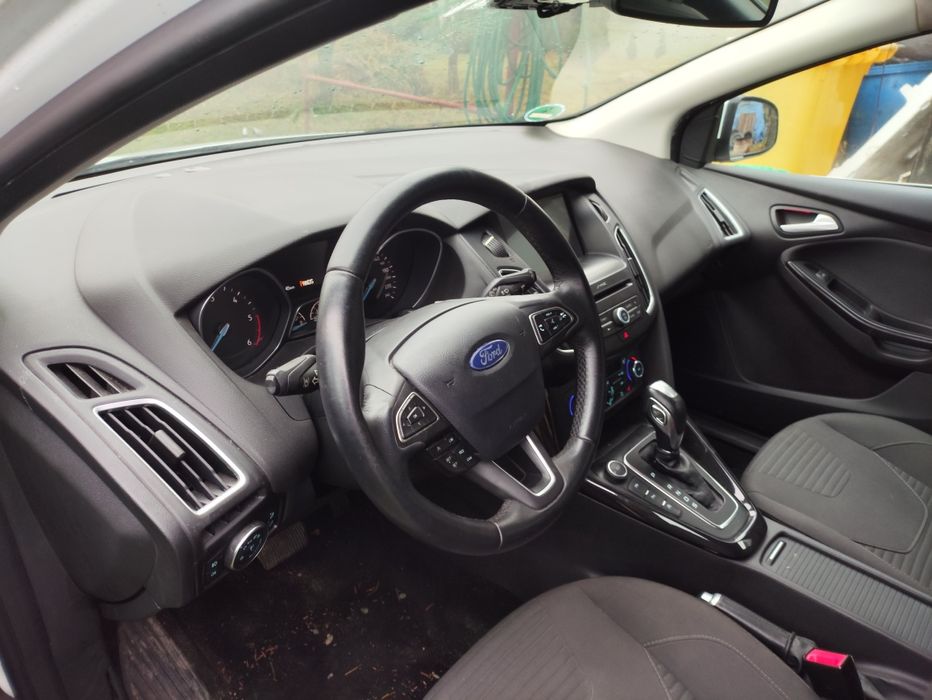 Deska rozdzielcza Ford Focus MK3 lift kluczyk