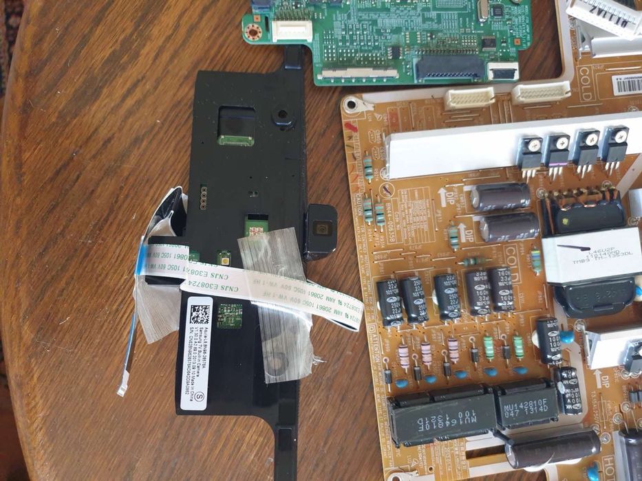 Продам комплектуючі