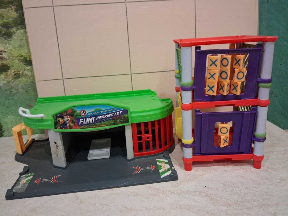 Гаражі для машинок Крестики нолики