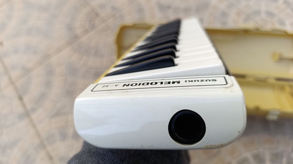 Melódica Suzuki clássica A-32