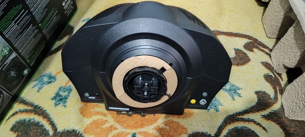 Volante thrustmaster TX Racing wheel para Xbox   ou  PC como  novo em caixa