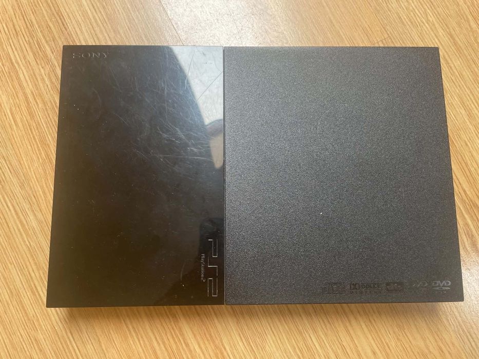 Konsola PlayStation 2 Slim