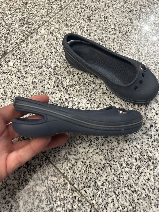 Sabrinas Crocs C9 numero 25 ou 26 bailarinas