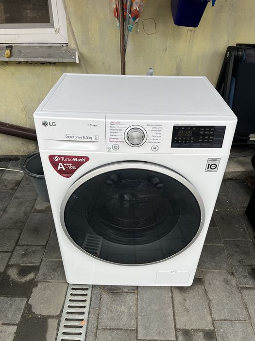 Вузька Пральна машина LG F72J7HY1W, 7 кг, 2019 рік