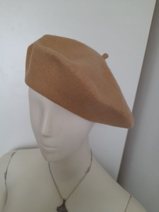 Wełniany beret damski