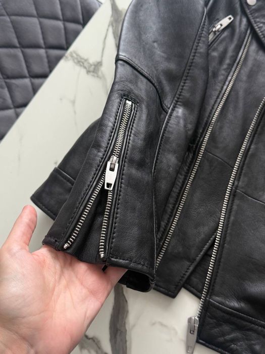 Куртка косуха з натуральної шкіри від Zara в стилі Bazhane