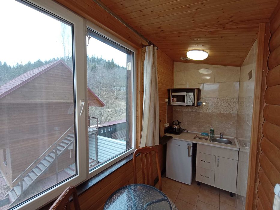 Кімната з кухнею в центрі Східниці, 300-400 грн/ос. Садиба Леонтія