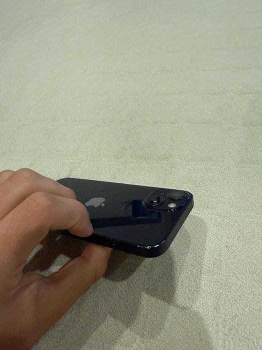 IPhone 13 bom estado