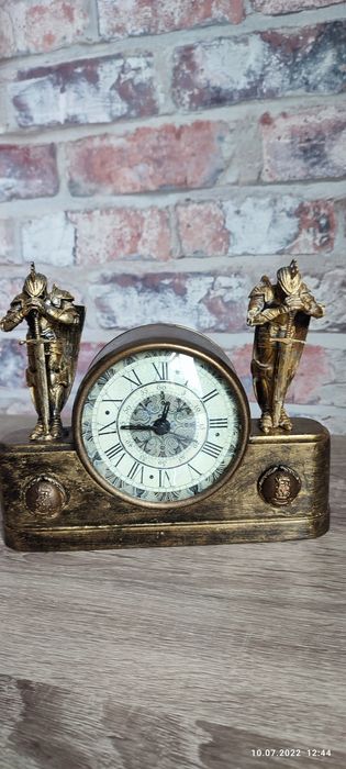 Часы настольные хенд мейд