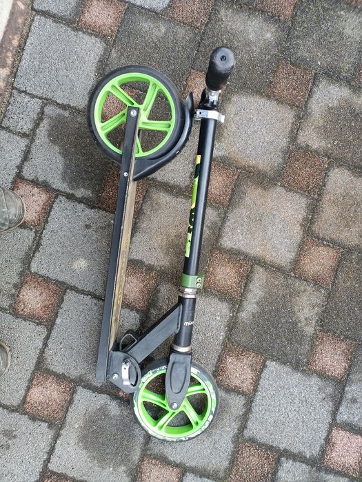 Klasyczna Hulajnoga Muuwmi, solidna duża