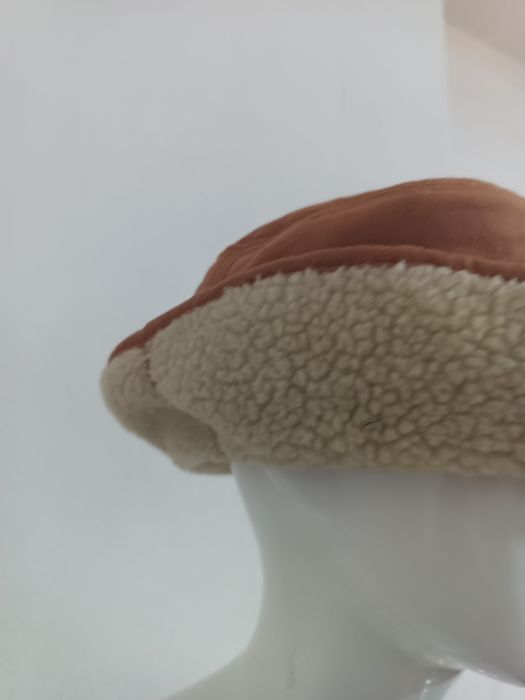 Ciepła Czapka Zimowa Bucket Hat – Styl Retro / Sherpa / Karmelowa