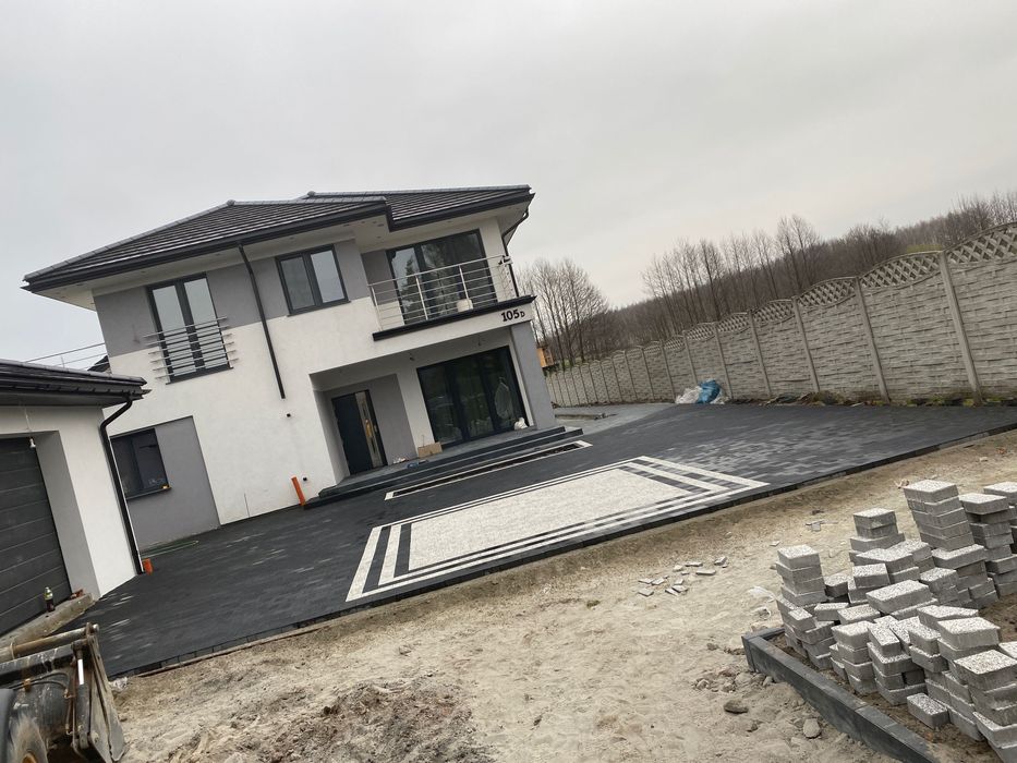 Od 30 zlm2 Układanie kostki brukowej  Profesjonalne usługi brukarskie