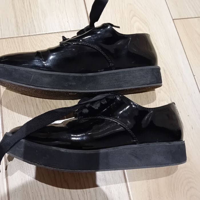 H&M lakierowane półbuty śliczne 39