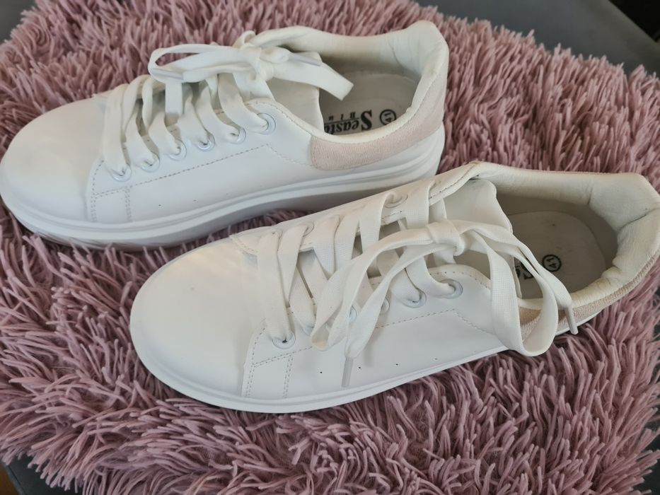 Biale buty damskie